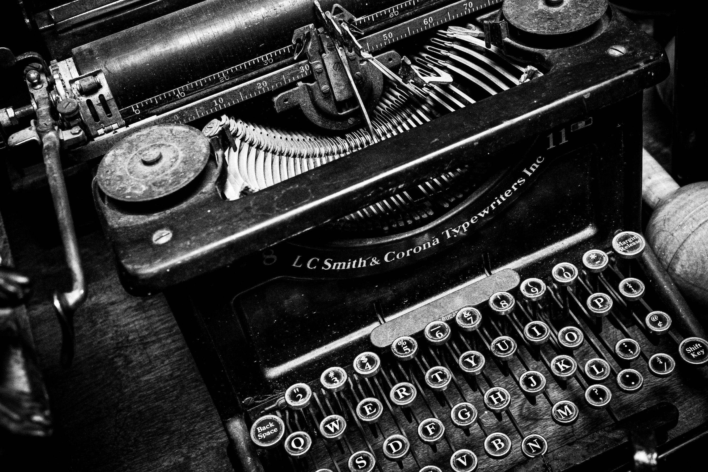 Resources: Networking & Educational Opportunities for Screenwriters - Image of Vintage Typewriter